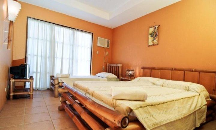 Hannah Hotel Balabag  Quarto foto